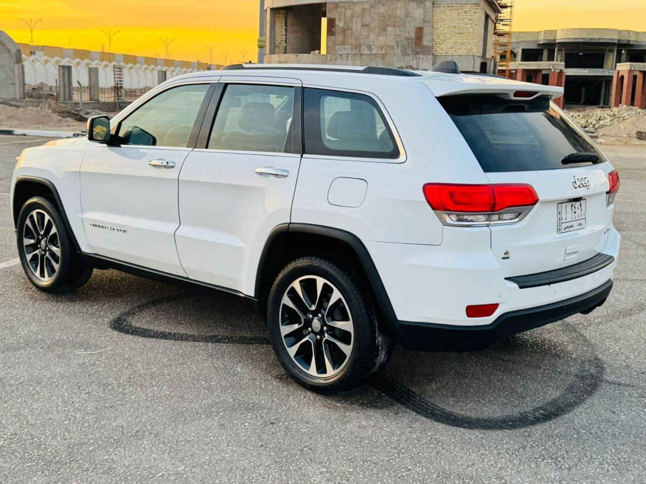 السلام عليكم
للبيع جيب موديل2014حادث جاملغ  سياره جديده وجاهزه كير محرك حداديه تخم تاير رقم بغداد داخل جديد محرك٣٦٠٠سياره أي نقص مابيها السعر١٦٨قابل للتفاوض عنوان السياره كربلاء المقدسه للاستفسار اكثر***********
