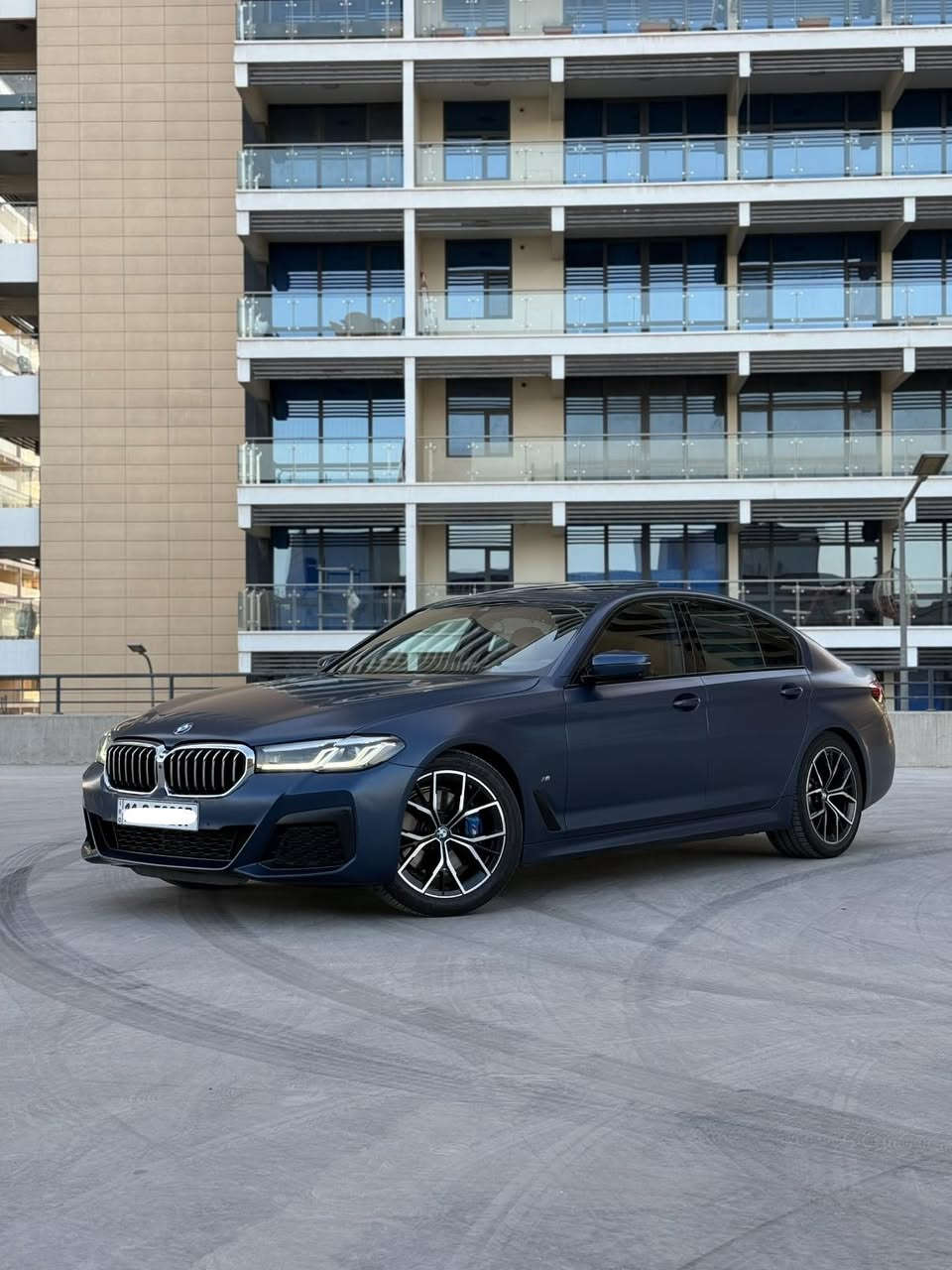 🔥 BMW 530i M Package 2023 | خليجي وكالة العروش 🔥
إذا تدور على BMW نظيفة بمعنى الكلمة، فهاي من أنظف سيارات الـ 530 الموجودة بالسوق حالياً.

▪️ خليجي وكالة العروش

▪️ رقم بغداد

▪️ ممشى 45,000 كم فقط

▪️ كفالة وكالة

▪️ مغلفة بالكامل PPF Matte

▪️ استخدام شخصي ونظافة عالية جداً

⚙️ المواصفات:

• محرك 2.0 Turbo

• M Package الأصلي

• ConnectedDrive أعلى فئة

• Data Display (Head-Up Display)

• 5 كامرات مع كامرة 360°

• أبواب شفط

• فتحة سقف بانوراما

• مقاعد جلد فاخرة

• شاشة iDrive الحديثة

• Apple CarPlay & Android Auto

• شاشة عدادات رقمية كاملة

• نظام صوت فاخر

• شاحن لاسلكي

• إضاءة داخلية Ambient Light متعددة الألوان

• تحكم مناخي ثنائي المناطق

• حساسات أمامية وخلفية وجانبية

• مثبت سرعة ذكي

• مراقبة النقطة العمياء

• تنبيه مغادرة المسار

• فرامل طوارئ أوتوماتيكية

• بردة خلفية كهربائية

• جنوط ويل درايف قياس 19 إنج

✨ السيارة بحالة الوكالة حرفياً

✨ لا تحتاج أي مصروف

✨ من أنظف وأكمل سيارات الـ 530i موديل 2023 الموجودة بالعراق

📍 مكان السيارة بغداد

📄 رقم بغداد

📞 للتواصل:

***********

***********

***********
