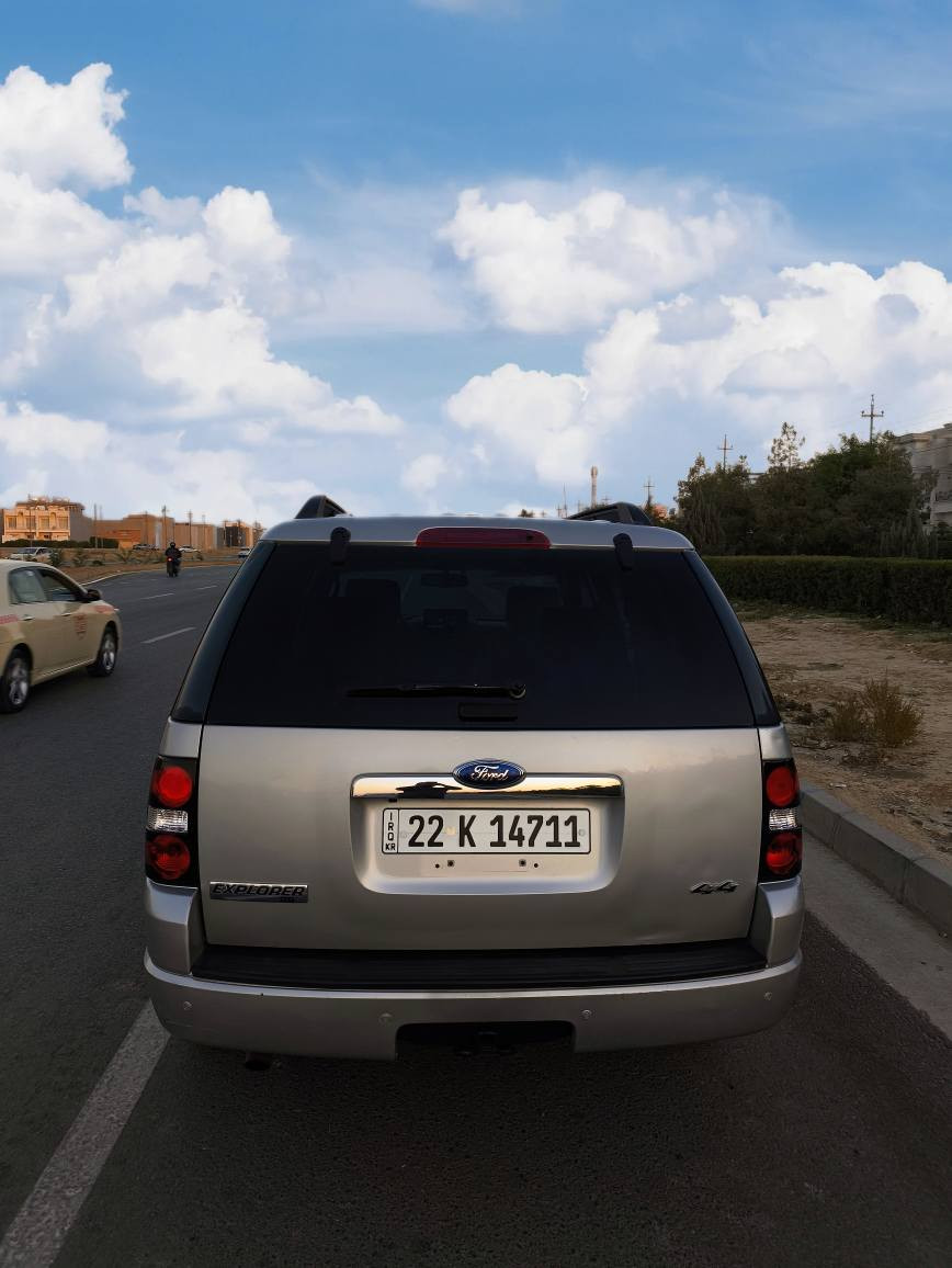 فورد اكسبلورەر 2008 کیر محرک تبريد بشرط
دبل اکسل شاشة و كاميرا حساسات خلفي  كهرباييات  كل مكفولة منضومة غاز  مضبوط يشتغل  
سنوية باسمي رقم الهززة براد جديد 2030 
اربع قطع و شبرين امامي قمارة سبوغ 
تايرات جديد  باتري جديد 
سعر 78  مجال قلیل
مكان اربيل 
تحویل ثاني يوم بشرط رقم مۆبایل ساحب السیارە 
*********** أربيل, العراق
