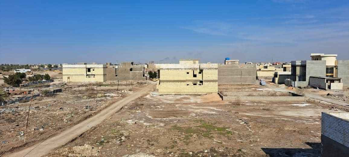 قطعة مساحة ٢٠٠ متر من صاحبها مباشرةفي مربع ٩٠٠٠ في  ١٠/٣ سند جديد الاتصال 
واتساب  ***********
سعرها ١٢٥ مليون Colombo, Sri Lanka
