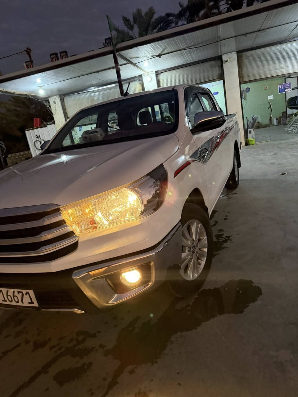 سلام عليكم تيوتا موديل24 كفاله عامه ماشيه37سعر 285وبيه مجال بسيط اوتماتيك ستفسار عرقم ***********
