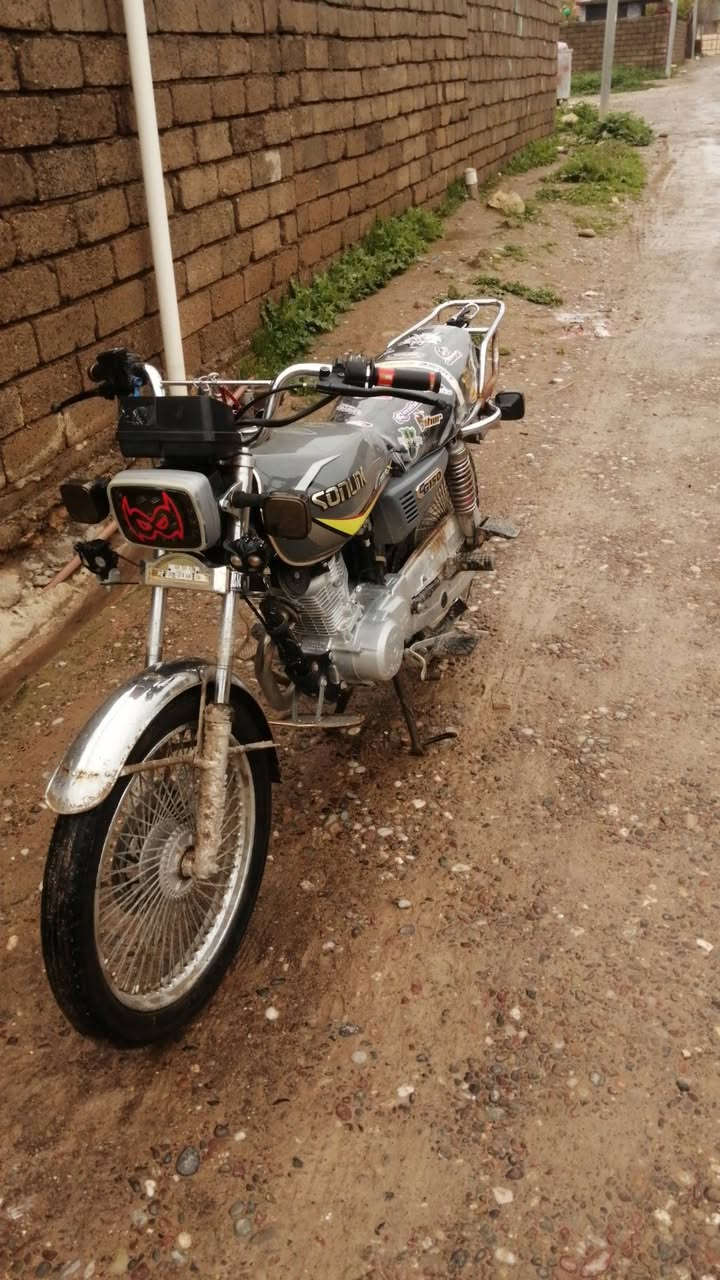 سلام عليكم دراجة للبيع
سونيك 2023 . حتى ما غاسله هاي طبگتي والله كهربائيات كامل شغاله . دراجة ما شاء الله عليها نشاطة فول #سعـرها_599 .الف ماكاني جنوب الموصل ناحية الشوره . وتحياتي للجميع


**إذا كنت صاحب هذا الإعلان وتريد حذفه لأي سبب، رجاءا أرسل رسالة إلى الدعم الفني**