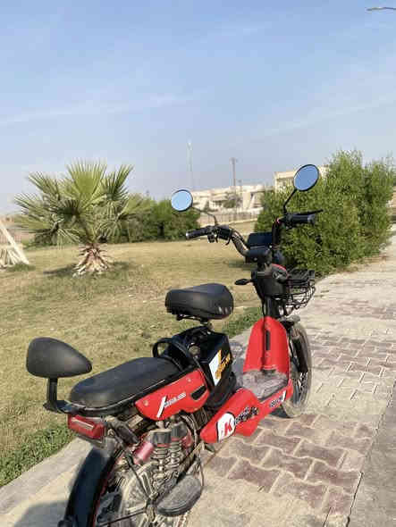 سلام عليكم دراجه شحن للبيع حجم 24 دراجه جديده كلها شغاله مواصفات عامه دبل إشاره قفل نضام سرقه بطاريات جديد شرط مكان تكريت الديوم رقم الهاتف *********** السعر 400 وبيها مجال
