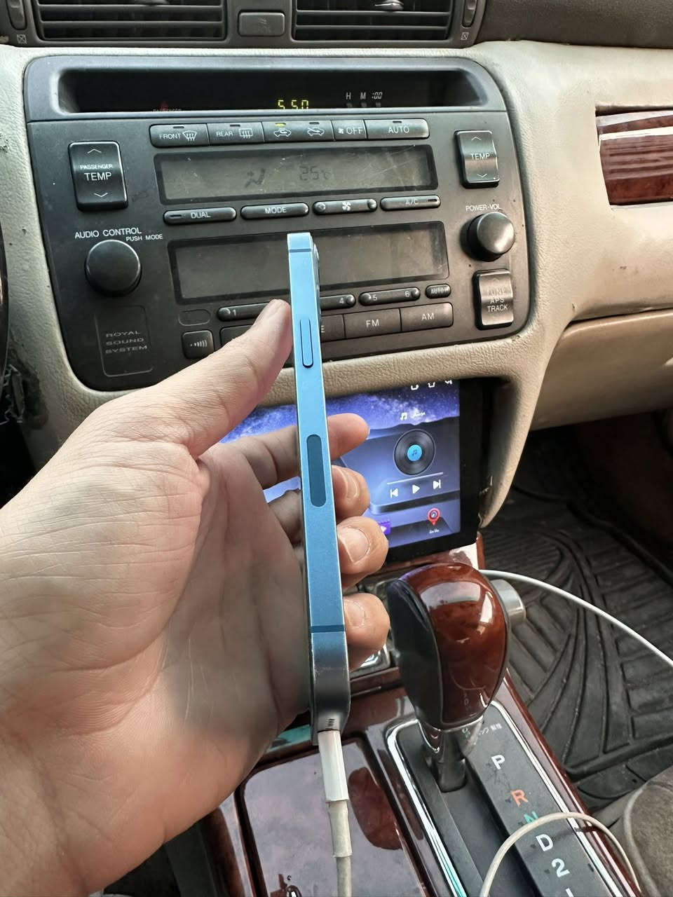 13 ذاكرة 128 بطارية 84 نظافة مثل ماموضح بالصور يعني نظافتة 85 بالمية بدون ملحقات الجهاز مكفول من الفتح والتبديل
السعر 300 قفل بدون عملة ولتعب روحك كلبي
السيدية تقاطع درويش
***********
