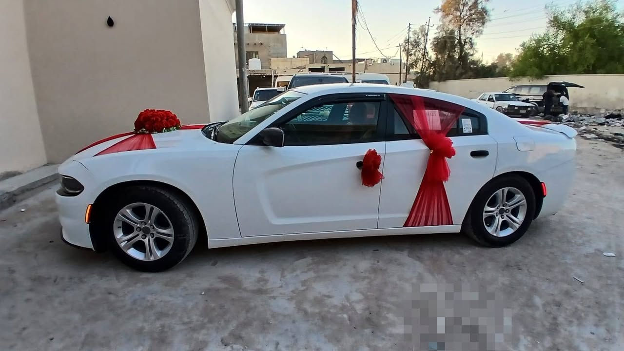 جارجر موديل 16 
السياره بسمي السيارة بيه فخذه وبيه صبغ مكانات ابيع عام
بيع او مراوس حسب القناعه 
سوناتا او النترا 
***********
