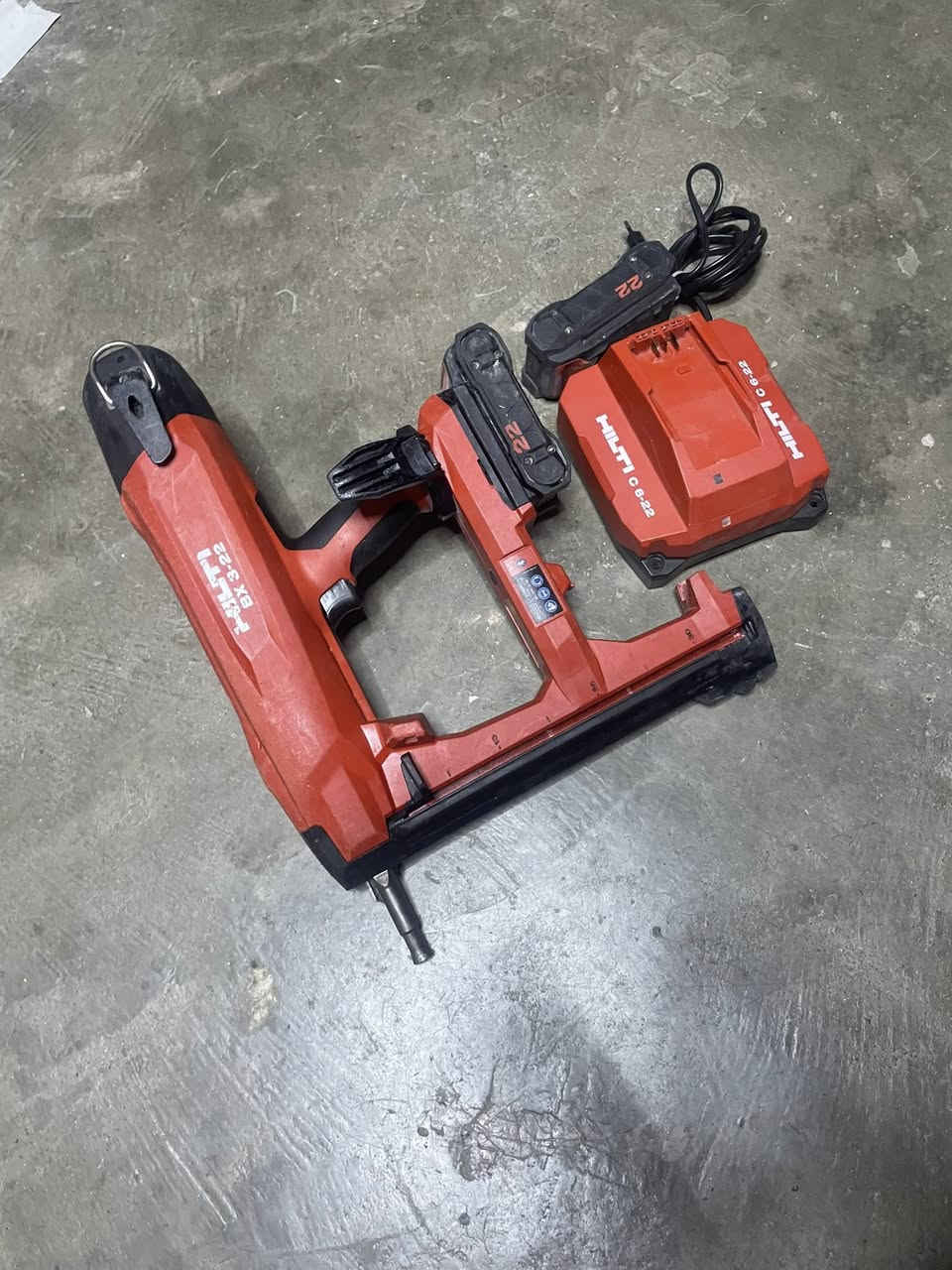 للبیع کامل مع بطاری شاحنە ۸٥٠$
٠۷۷۲۸٤۸٤۳٤۸
