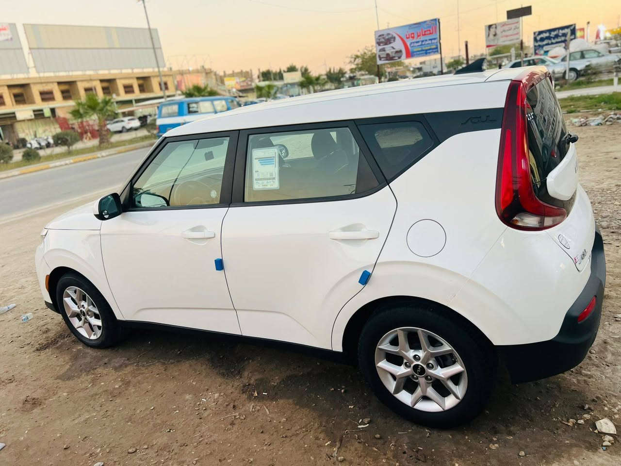 سلام عليكم صول 2022 وارد امريكي حادثه بس بنيد بدون دواخل والباقي كفاله سياره جديده مكينه2000 دوش رقم هاتف ***********
