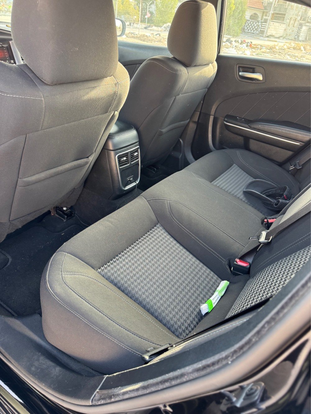 دوج جارجر موديل23 صبغ بنيد فقط ماشيه٢٧ ميل دخول جديد حره لاستفسار اكثر تصل وتدلل