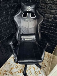 كرسي كيمنك استعمال شهر سعر ٦٥ وبي مجال ٠٧٧٤٠٠٥٣٩٨٧