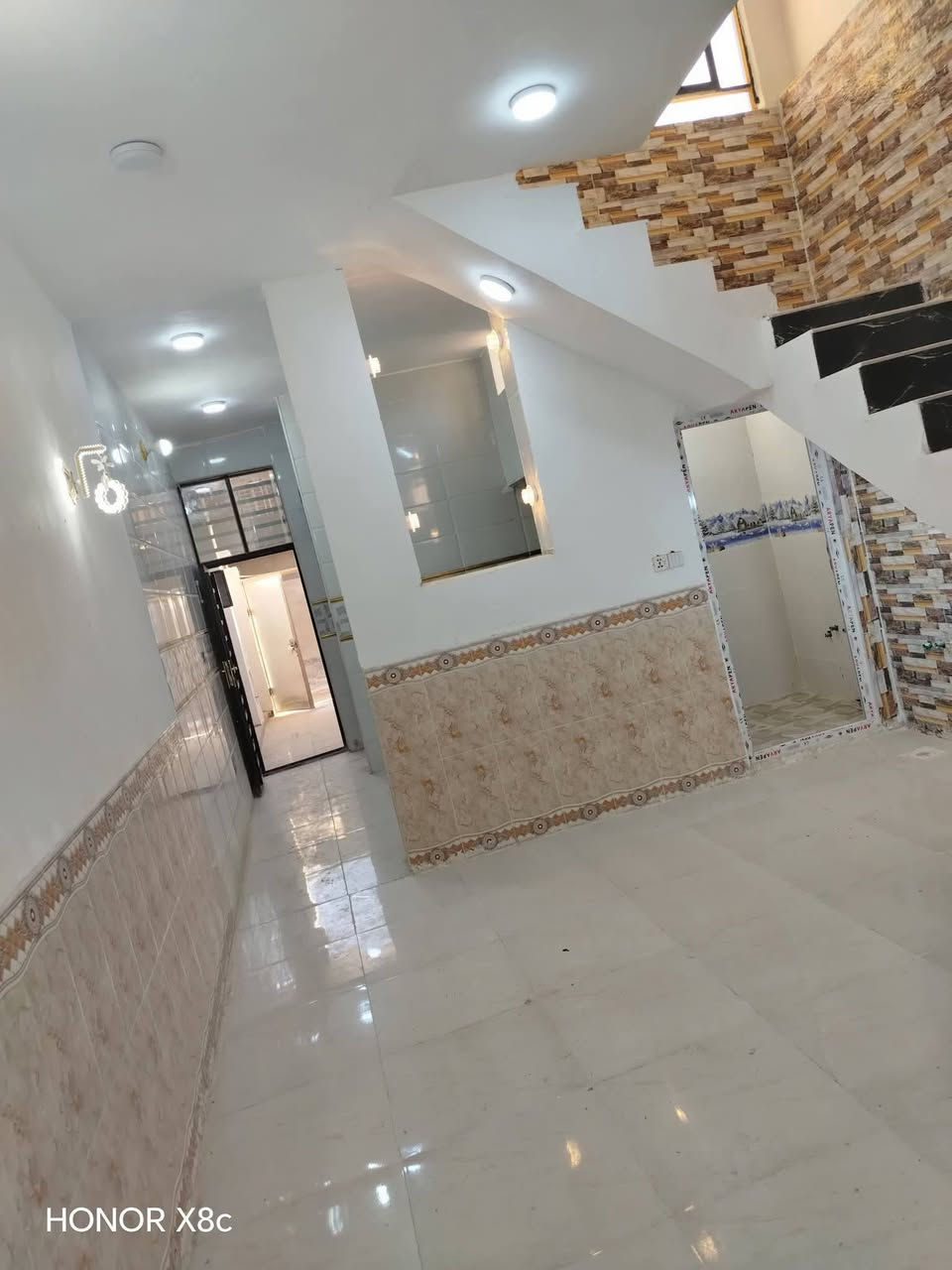 🏡دار للبيع🏡
المساحة: 90 متر مربع
✅ #طابو_زراعي_سند_25_أقرار_محكمه
السعر:33 مليون  (مع المجال)
الموقع: النجف شارع الصب عمود 317 #أ

مواصفات البناء:
غرفة نوم وصاله ومطبخ واستقبال حمامات داخليه وخارجيه وكراج 
بناء مرتب (أساس + سقف كونكريت + طابوك)
أرضية بورسلين أبو الـ 60

الخدمات:#بعد_عن_سوق_100م
ماء كهرباء مدارس سوق تبليط مولد

للاستفسار والاتصال:
***********
