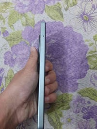 بوكو C75 • شاشة مكسورة • سعر مناسب