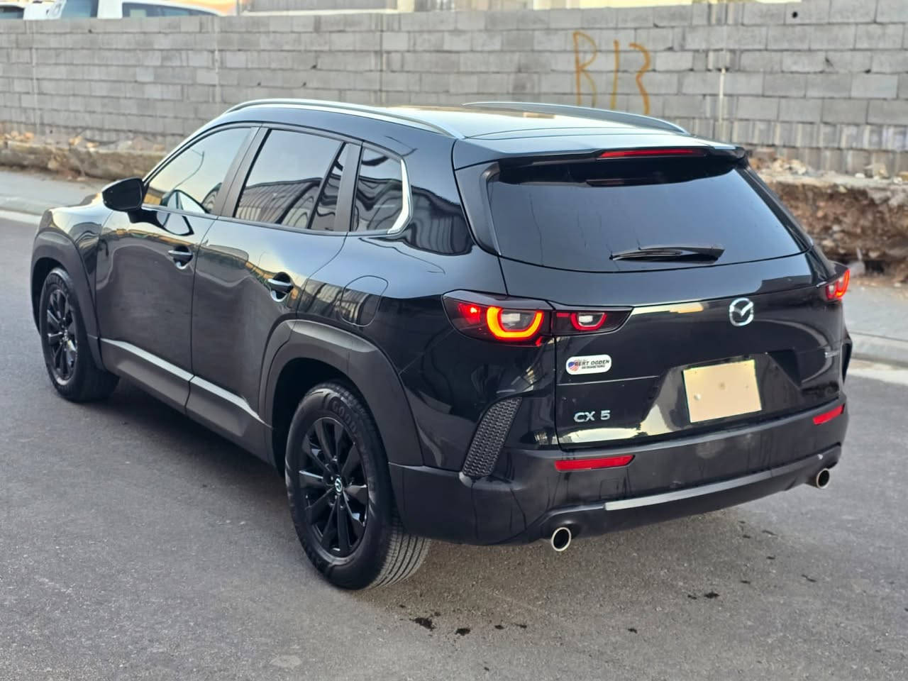 Mazda 2023 cx50 AWD ***********
ڕەنگ ڕەش مواسەفات . بەسمە . کوشن هیتەر و کارەبا  . سندوق جەگ . پانۆراما . دەبڵ اکسل . پێش و لاتەنیشت ڕادار . تەبریت مەرکەزی . کاتی نەشکاوە 3 مانگ کاتی تیا ماوە . پێش و پشتی کەپسە . چاملخی پێش ٢ پەڵەی تر بۆیاخ هەیە هیچ ناوی نەگرتووە  
 نرخ 183
شوێن سلێمانی
