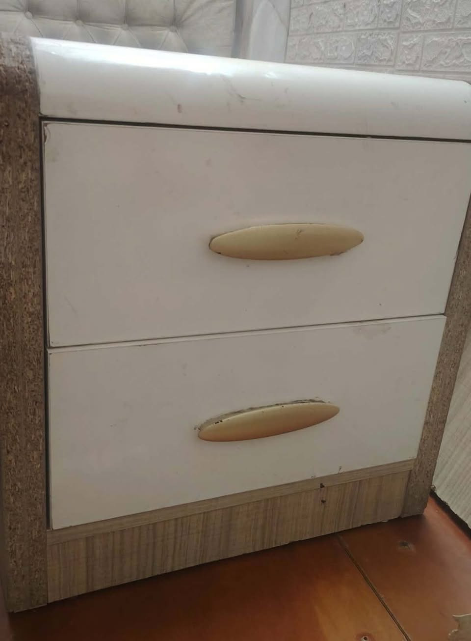 السلام عليكم غرفه للبيع
ميز المرايه جراره مكسوره بسعر ١٥٠ وبيه مجال


**إذا كنت صاحب هذا الإعلان وتريد حذفه لأي سبب، رجاءا أرسل رسالة إلى الدعم الفني**