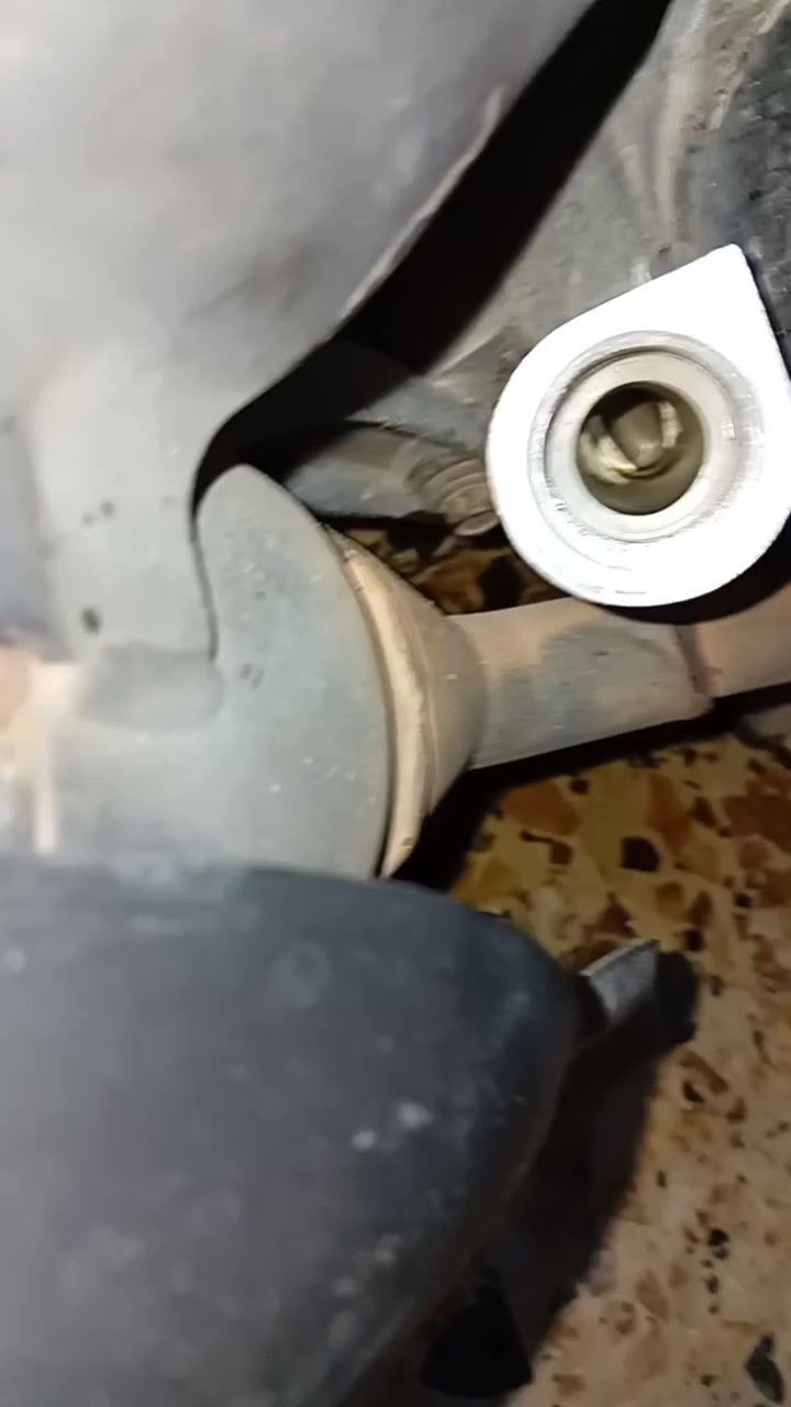 سلام عليكم هاي المكينة نضيفة مع العلم ذاب دهنه هنا


**إذا كنت صاحب هذا الإعلان وتريد حذفه لأي سبب، رجاءا أرسل رسالة إلى الدعم الفني**