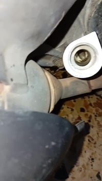 مكينة • نضيفة • ذاب دهنه