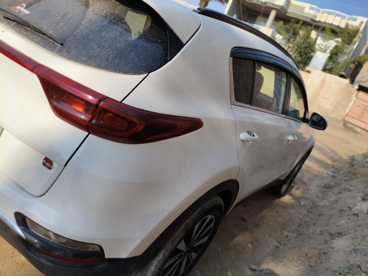 سلام عليكم كيه سبورتج 2021
السعر .. 180 
كلين بدون حادث امكفوله كفاله عامه

امريكيه  كفاله 

تبريد ثلج
تدفئة نار
سونار  قبل كم يوم 
مرفق بالمنشور 

كير محرك كهربائي كله جديده بلادي 

سياره تحكم ستيرن شاشة كاميرا 
  مكينه 2400جي  دي اي 

ماشيه 60 

سياره كامله مكمله 

    عنوان صلاح الدين قضاء الدور 
تحويل ثاني يوم 
***********
***********
