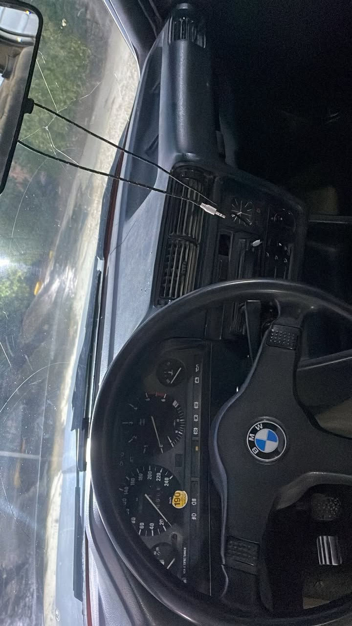 سلام عليكم من رخصت لادمن زعوره 😂 للبيع مديل 1990 جاب كهرباء صدر مامي خلفي جديد تبريد جاهز بس غاز لسياره بيه ربع قطع صبغ علا وضع لبلاد مكينه 25 مفتوح جديده كير ZF جديد كسل قفل مكان سياره بغداد حي جهاد بيع او مراوس حسب لقناعة 45 وبيه مجال
***********
