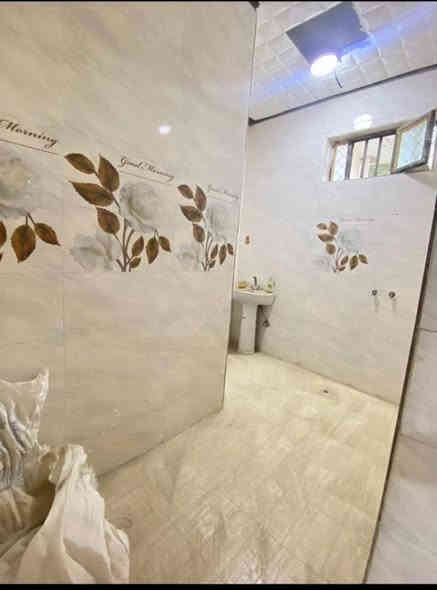 🏡 دار 300 متر للبيع – بناء حديث وغير مسكون سابقاً

للبيع دار حديث البناء بمساحة 300م² وبحالة ممتازة، البيع نقداً أو على المبادرة.

المواصفات:

4 غرف نوم

هول واسع

استقبال

مطبخ حار/بارد

3 مجمعات صحية

تشطيب عصري جاهز للسكن

للاستفسار والتفاصيل:
📞 مكتب الدار الحديث
***********
***********
