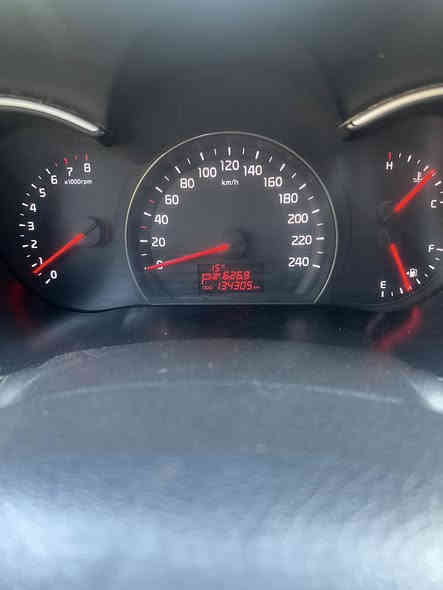 كيه سورنتو 15 خليجي سته سلندر فول بيهه باب الخلفي صبغ ماشيه 134 
السعر185
 بغداد بلديات ***********
