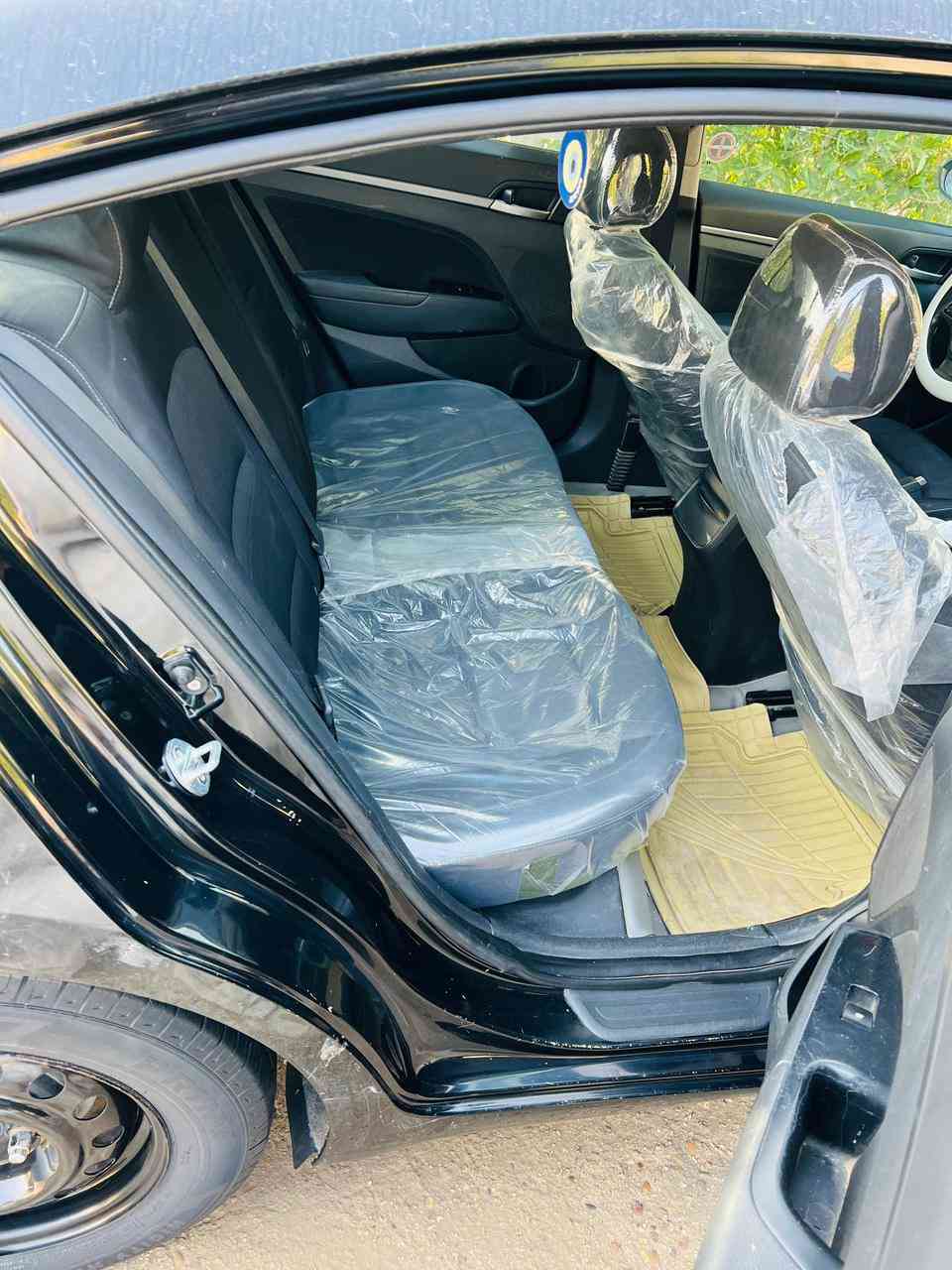 سلام عليكم النترا 2018وراد امريكي حادثه جاملغ وبنيد بدون داخل سياره جاهزه وجديده مواصفاته معروفه 
السعر 110 للأستفسار 
***********
