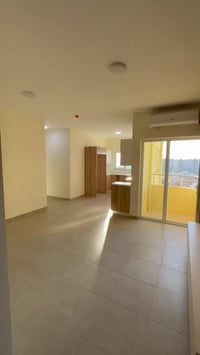 شقة • ١٠٥م • اتلنتيك الأمريكي