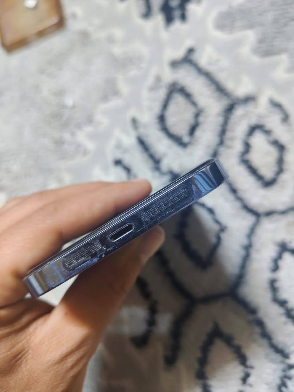 السلام عليكم ايفون 13 برو ماكس بطاريه 90 ذاكره 256 لون سمائي شرط ما مفتوح ولا يعبر هوه الجهاز نضيف حيل مال جناي السعر 700 وبي مجال شي قليل
***********
