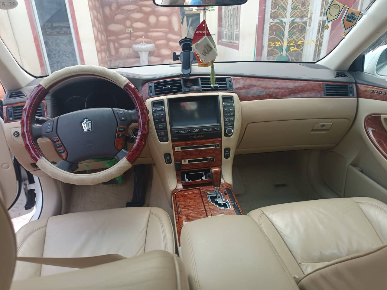 سلام عليكم سياره شاهين موديل 2006 مكينه 6 ديفور كبير شاصي 82 بصمه سلفري 3دكم   مواصفات فول برد كهربائي فتحه بصمه مري شفط كشتات جلد كهرباء ثلاجه سياره مكفوله الضربه ولا صبغ دخول جديد ماشيه 5000 رقم بصره نكليزي باسمي توني شديت الرقم بيدي أصولي أصولي مكفوله لا كصه ولا جثه سياره بلاديه عنوان بابل ابي غرق رقم *********** سياره معروضه 190وبيها مجال قليل
