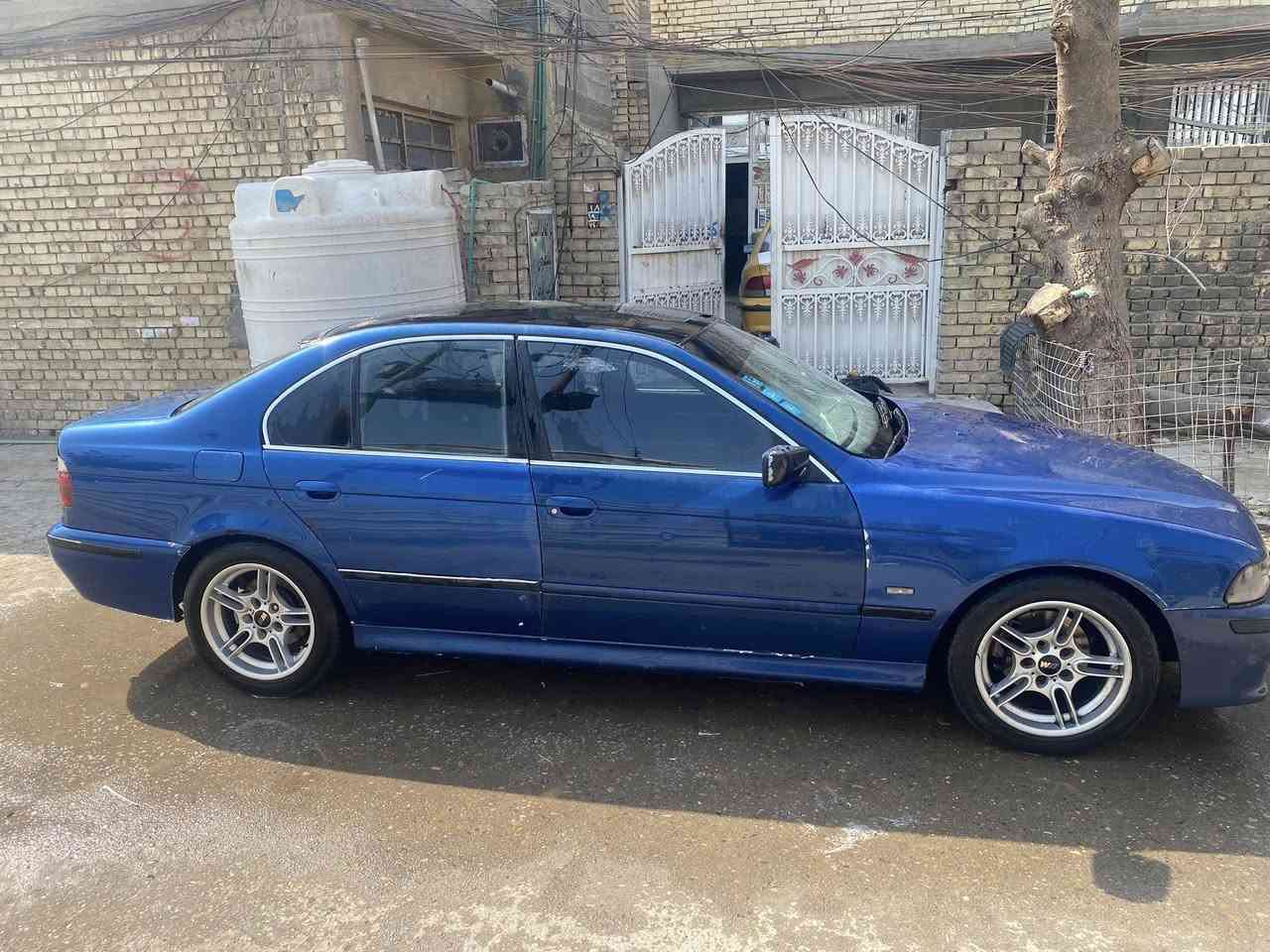 سلام عليكم بي ام صقر حجم 528 مديل 1996 سياره خير من الله نقص بيه صبغ وبكره مال جامه السايق ونقص غاز التبريد العنوان الامين الثانيه 62 سعر وبيه مجال ء***********
