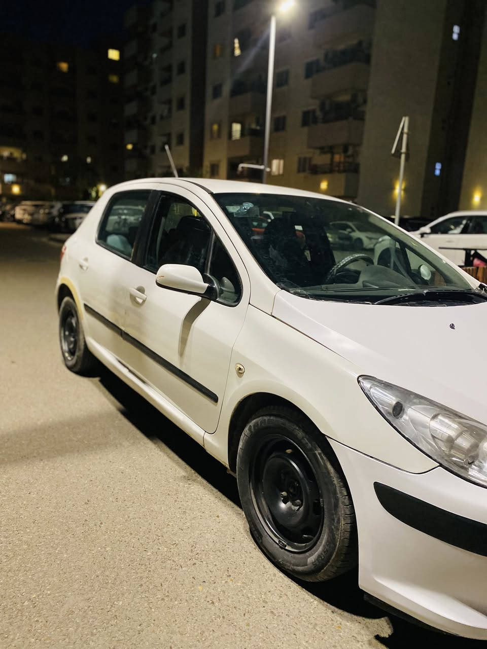 على بركة الله
بيجو فرنسي 307 موديل 2006

السياره جاهزه مابيهة نقوصات

1.درايم شفت يمي و يسار جديد

2.نوزيلات جدد

3.بلكات جدد

4.السياره مسويلهة ادامه كامله

5.الكير مسويله ادامه كامله جديد

6.محرك مكفول اديرله احسن نوعيه دهن

7.بيهة بنيد وجامرلغ الخلفي وضربات بسيطه مابيهة اي صبغ

8.اذاين المحرك كلهن جدد

9.بيهة بعد هواي شغلات شادهن جديد بس اكتفي بهذول حتى ما يطول المنشور

السعر بلاش 49ورقه فقط وبيهة مجال بسيط حك جيه

 مكان السياره بغداد. وتحويل وين ما تريد 📞***********
