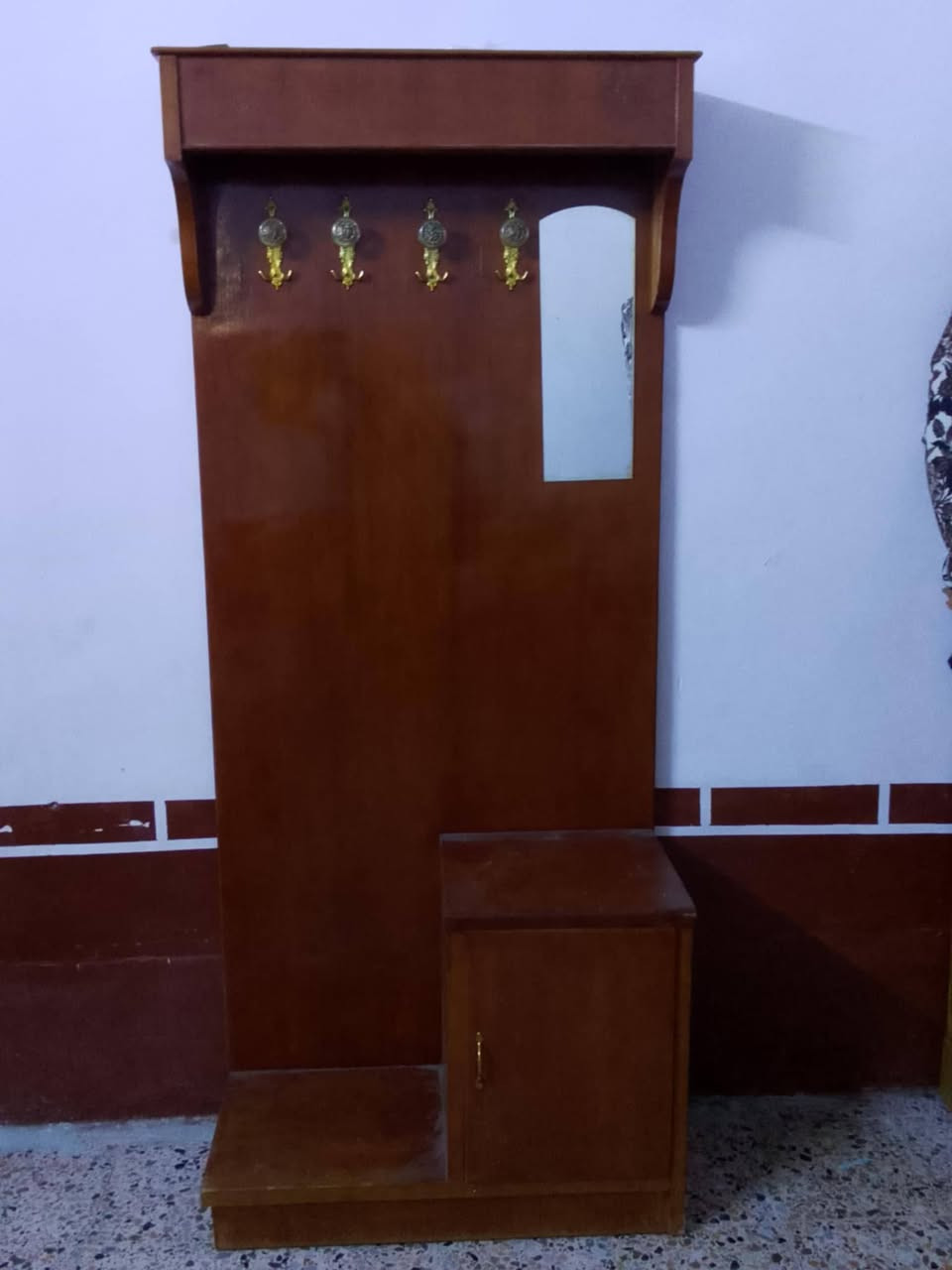 للبيع غرفة نوم خشب اصلي
الاتصال ***********
