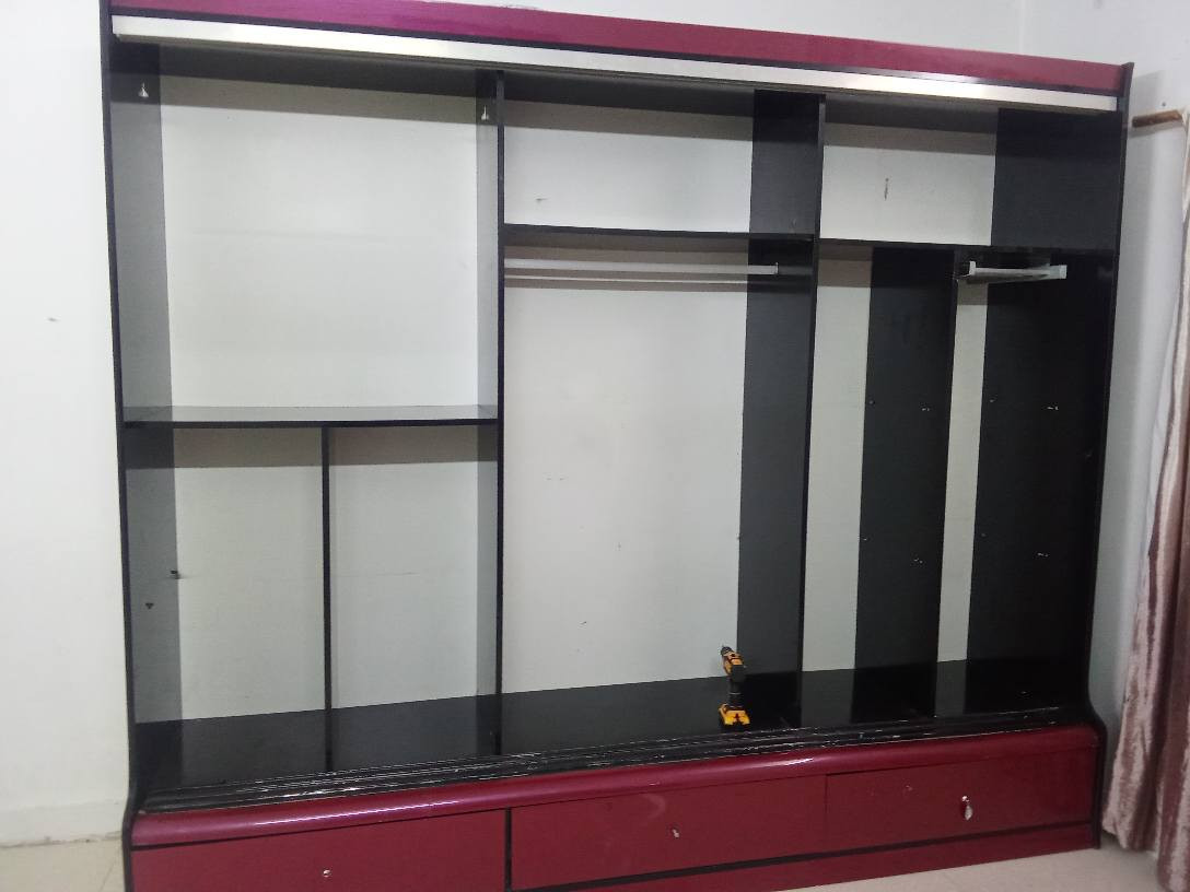 معرض سالم النجار لبيع وشراء  الاغراض المنزليه المستعمل والجديد كافه غرف نوم كناتير كاونترات  ديوان قنفات وبأسعار مناسبه عنوان حي النصر سايدين مركز العروبه قرب ماركت مكه وافران مكه
*********** وتس اب ماسنحر كركوك, العراق
