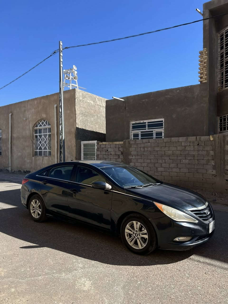 سلام عليكم سوناتا2013كير ومحرك وحدادية كفاله تخم تاير جديد مال جناي جاهزه الاخير تبريد شغال  بيها3قطع صبغ فقط رقم بغداد 
السعر93وبيها مجال لشراي 
الاتصال***********
مامتواجد بلخاص 👆👆
مواصفات السياره 
نص فول غني عن التعريف
