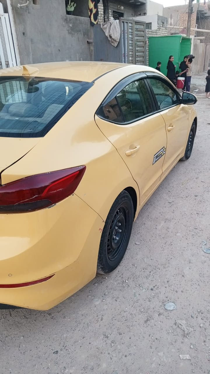 للبيع النترا موديل ٢٠١٧ مكينة ٢٠٠٠ دوش وارد امريكي صدر جديد تخم تاير منضومة غاز شغالة تبريد ثلج وحادثها قبق جنطة معمر نفسة ليبل واحد السيارة سنوية جديدة غير متواجد ع الفيس هذا الرقم للاتصال 
*********** بي واتساب
