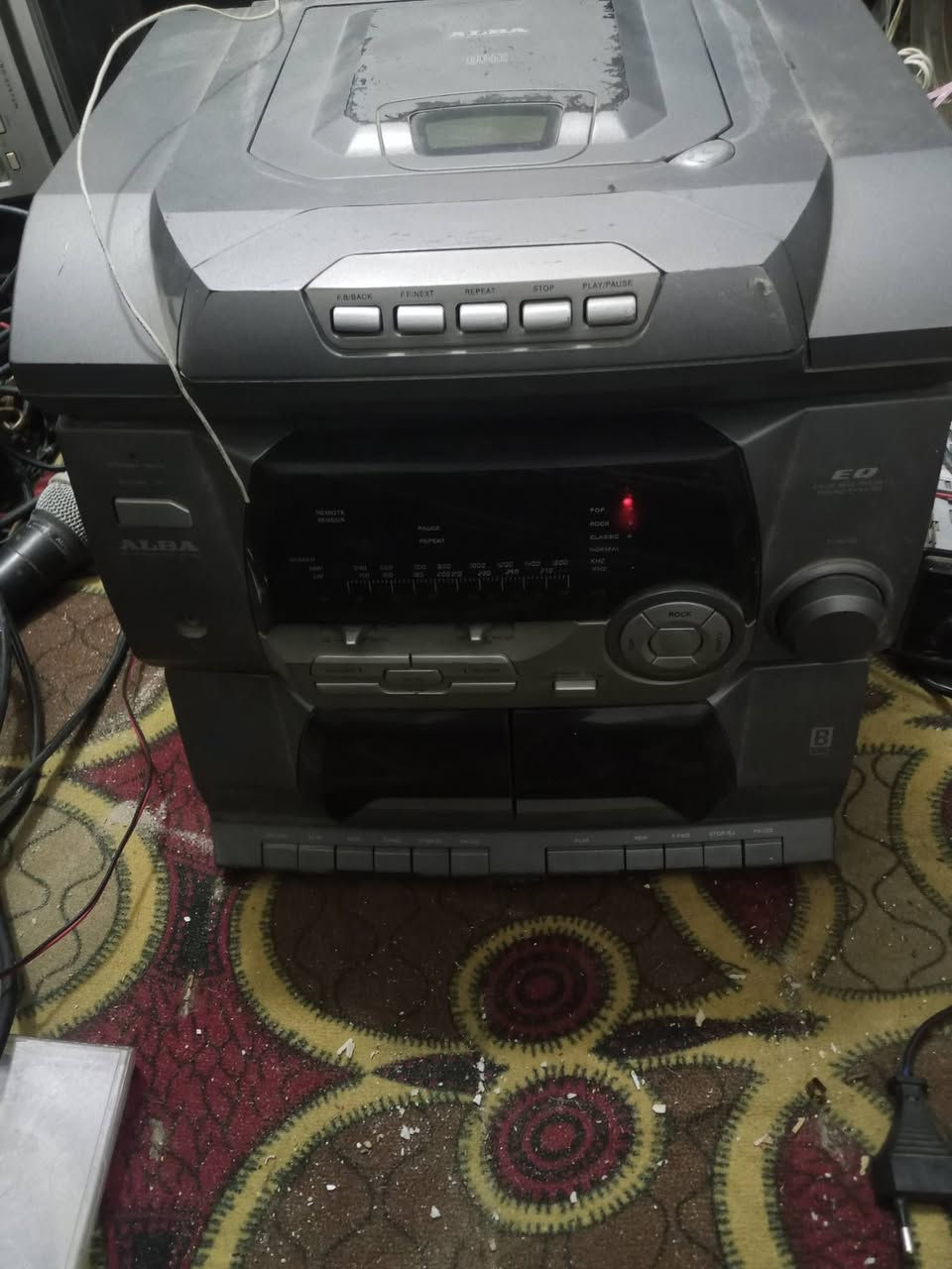 سستم شغال راديو ومسجل كاسيتين القرص عاطل بدون سماعات السعر 20 الف


**إذا كنت صاحب هذا الإعلان وتريد حذفه لأي سبب، رجاءا أرسل رسالة إلى الدعم الفني**