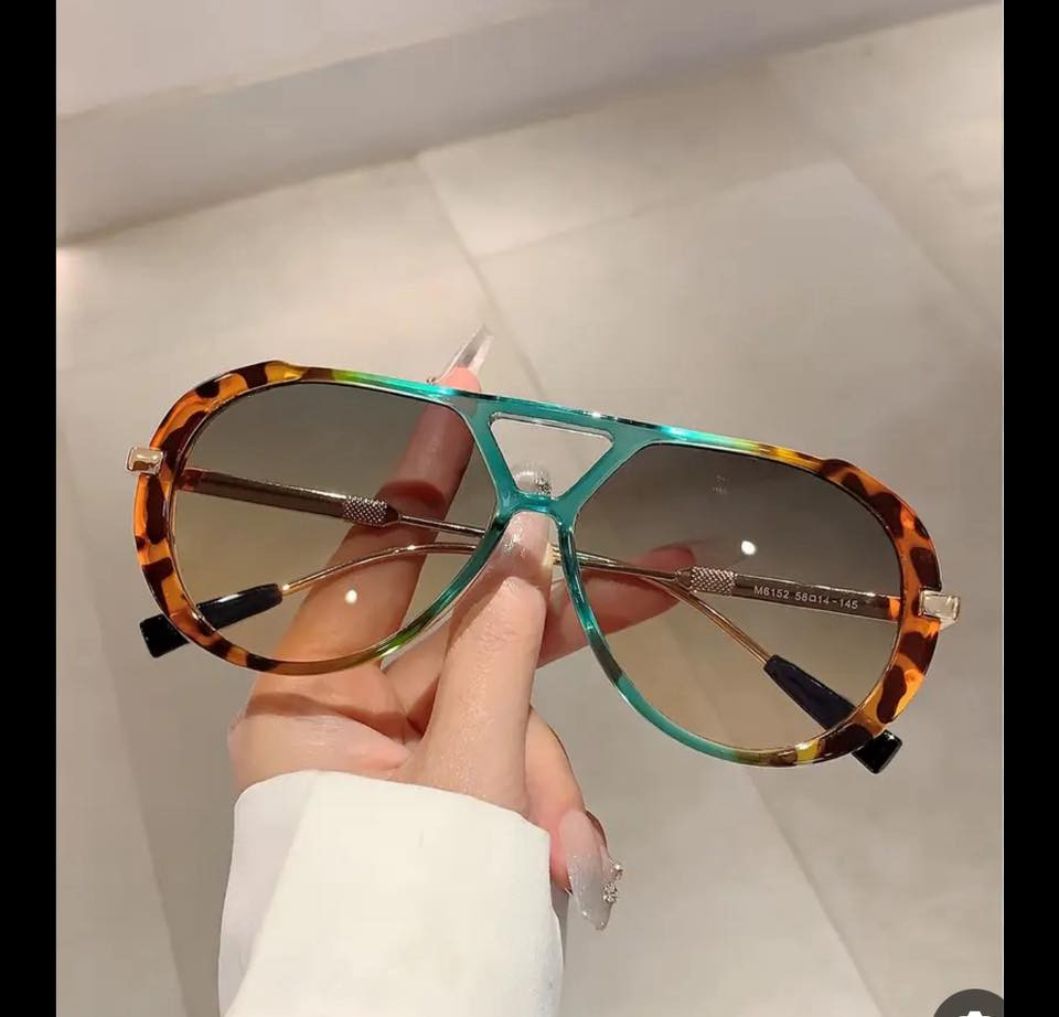 نظاره نسائيه بهذا الجمال السعر 10 الف


**إذا كنت صاحب هذا الإعلان وتريد حذفه لأي سبب، رجاءا أرسل رسالة إلى الدعم الفني**