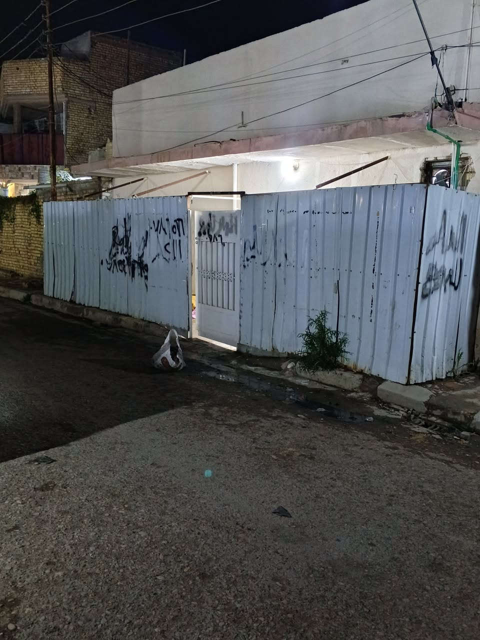 چينكو  للبيع


**إذا كنت صاحب هذا الإعلان وتريد حذفه لأي سبب، رجاءا أرسل رسالة إلى الدعم الفني**