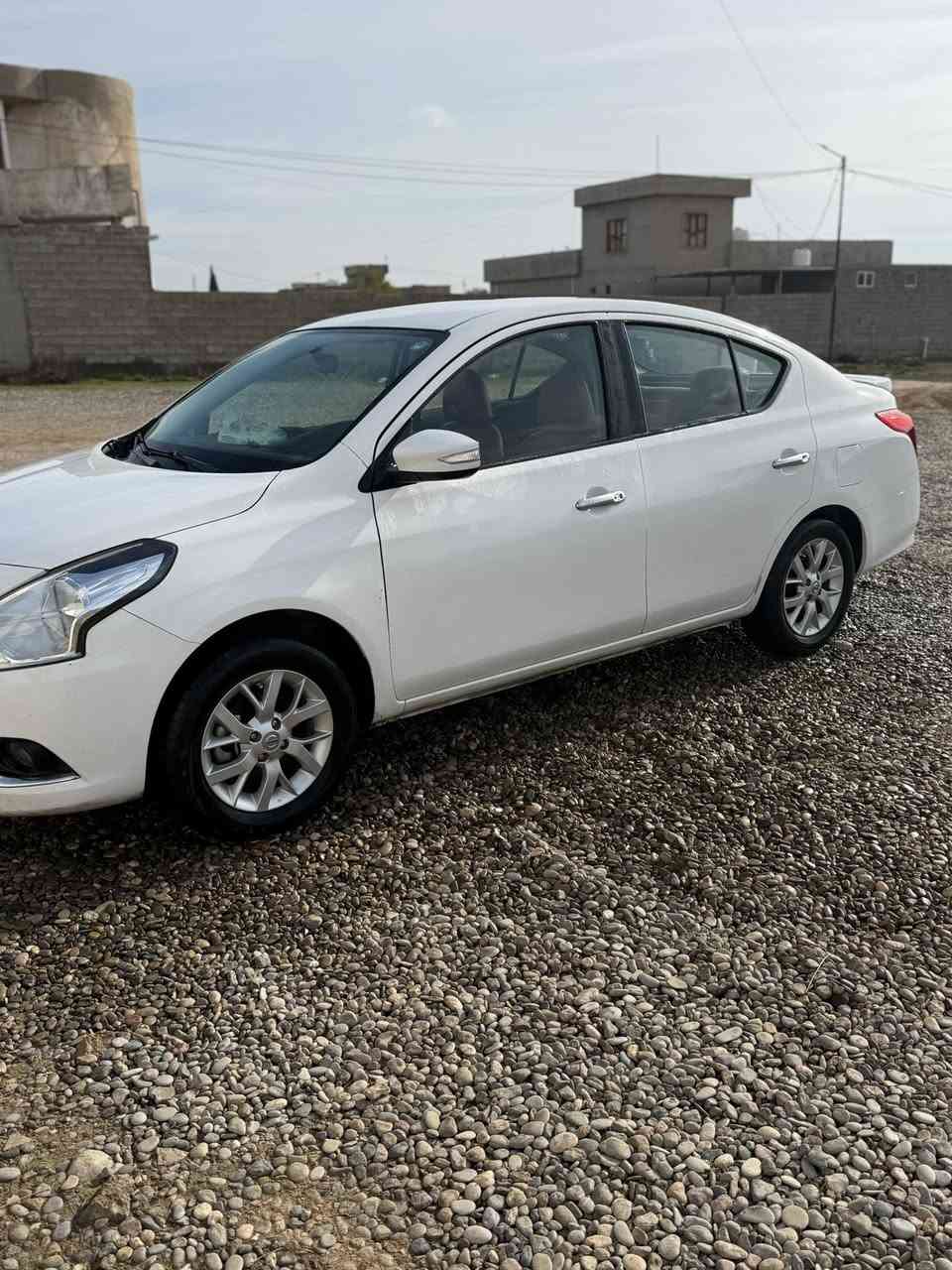 نيسان صني 2023 مكانين بارد بسيطات ماشيه 82 كم فول مواصفات السعر126$
مكان السياره كركوك الحويجه 
***********
