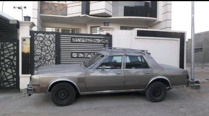 للبيع كرايسلر موديل 1989 محرك وكير ففتي 3000 تبريد سياره جاهزه تايرات نص عمر رقم بغداد دولي سنويه بأسمي سعر 30 وبيها مجال رقمي *********** واتساب

