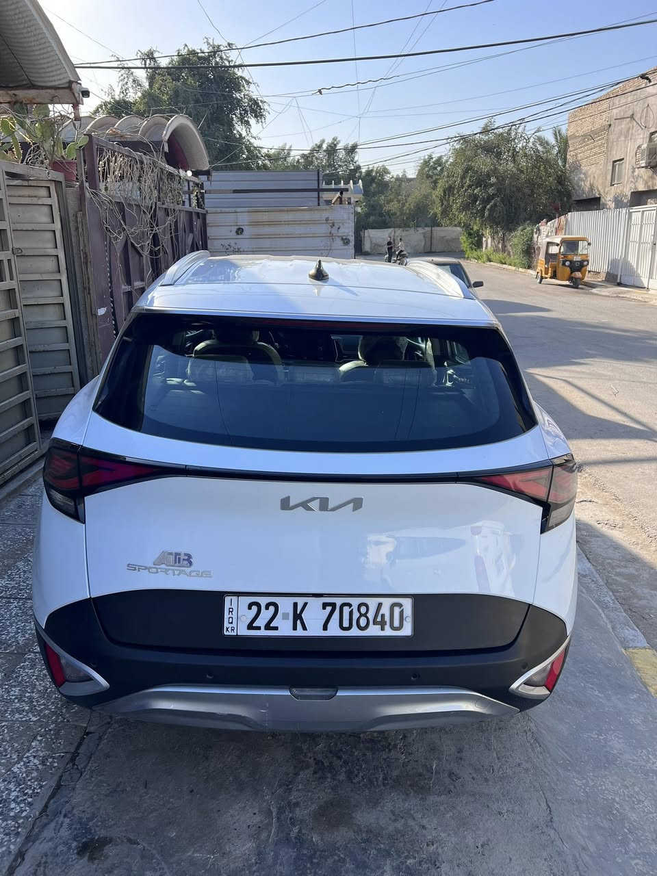 السلام عليكم ورحمة الله للبيع سيارة سبورتج 2023 خليجي وكالة السيارة الويل الجبير المرغوب 19  فول مواصفات ماعدى البانورما 
سيارة ماشية 40 الف فقط بأسمي تحويل مباشر 
دبل كشن كشن كهرباء 
مري شفط 
جلد 
داخل لونين 
بصمة 
شاشة ديجيتال
شاحن واير ليس 
جنطة كهرباء 
درايف مود ماوس 
سايد بريك بصمة 
دخول ذكي 
بصمة تشغيل وابواب
مكفولة من الصبغ  والتبديل والحادث والضرر والحالوب  والشخوط فقط بالجاملغ الخلفي يم البك لايت رصعة صغيرة مأشر عليها جداً السعر  215$ قابل للتفاوض بشي بسيط 

*********** 

مكانها بغداد البنوك
