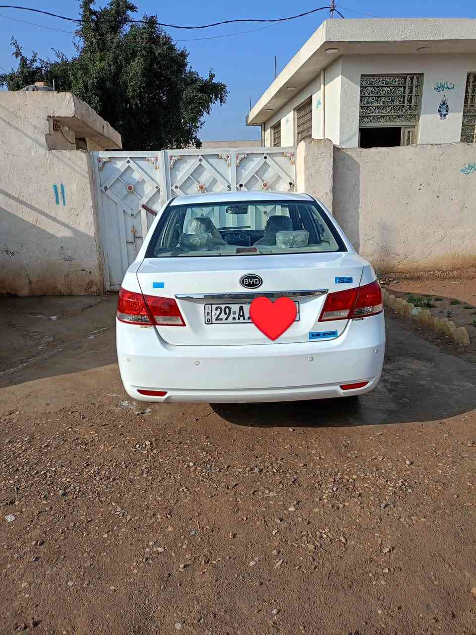 سلام عليكم سياره بي واي دي موديل 2013سيارة جاهزة ملاحظات بسونار سيارة بلاديه رقهما واسط انگليزي سنويه ل2030 مكاني واسط لسعر 54وبيها مجال للشراي ***********
