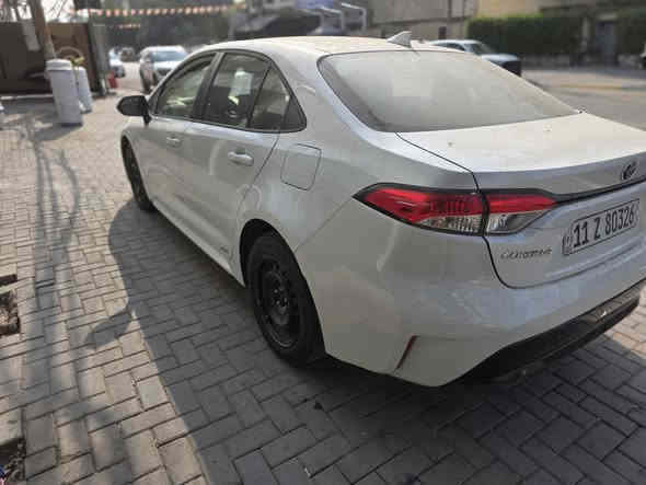 سلام عليكم
كورلا هايبرد 
موديل 24
ماشيه 20
حادثه الباب الصدر وجاملغ شويه بي بعده ع حادثه 
مرقم بغداد كامل تحويل ثاني يوم 
مكان بغداد الدوره 
هاتف ***********
سعر 158 وبيه مجال بصيط
