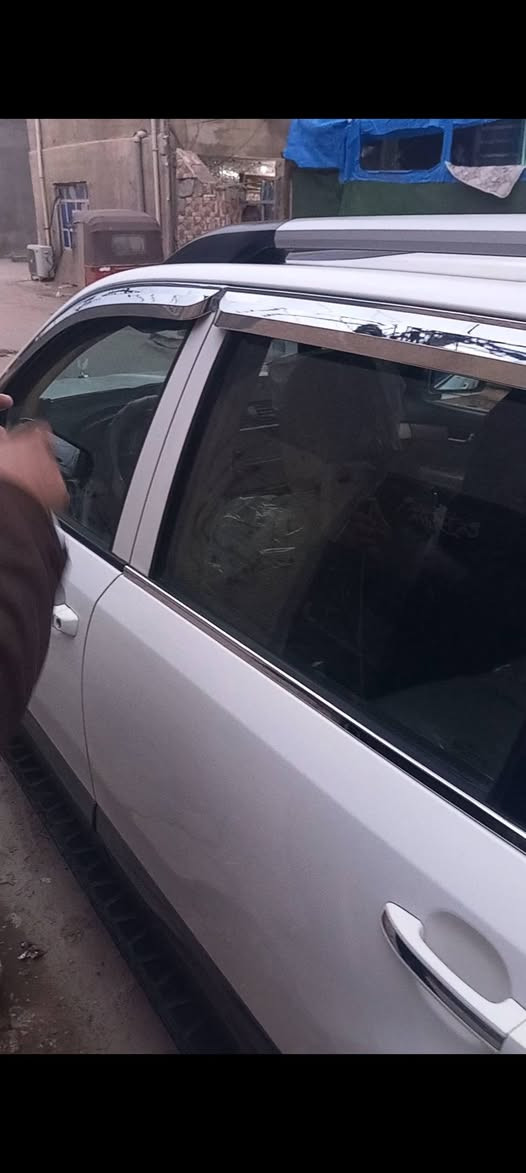 السلام عليكم 
شرفني الأخ محمد وتم تجهيز سيارة بالمواد التالية 
مظلات بيكل
سفايف نيكل  أبواب خارجية 
كفر مراية نيكل 
وجميع المواد كوري موبز كوري اصلي ظمان الجودة والصناعة 
العنوان بغداد مدينة الصدر ***********وات ساب ماسنجر اتصل واني بخدمتك
