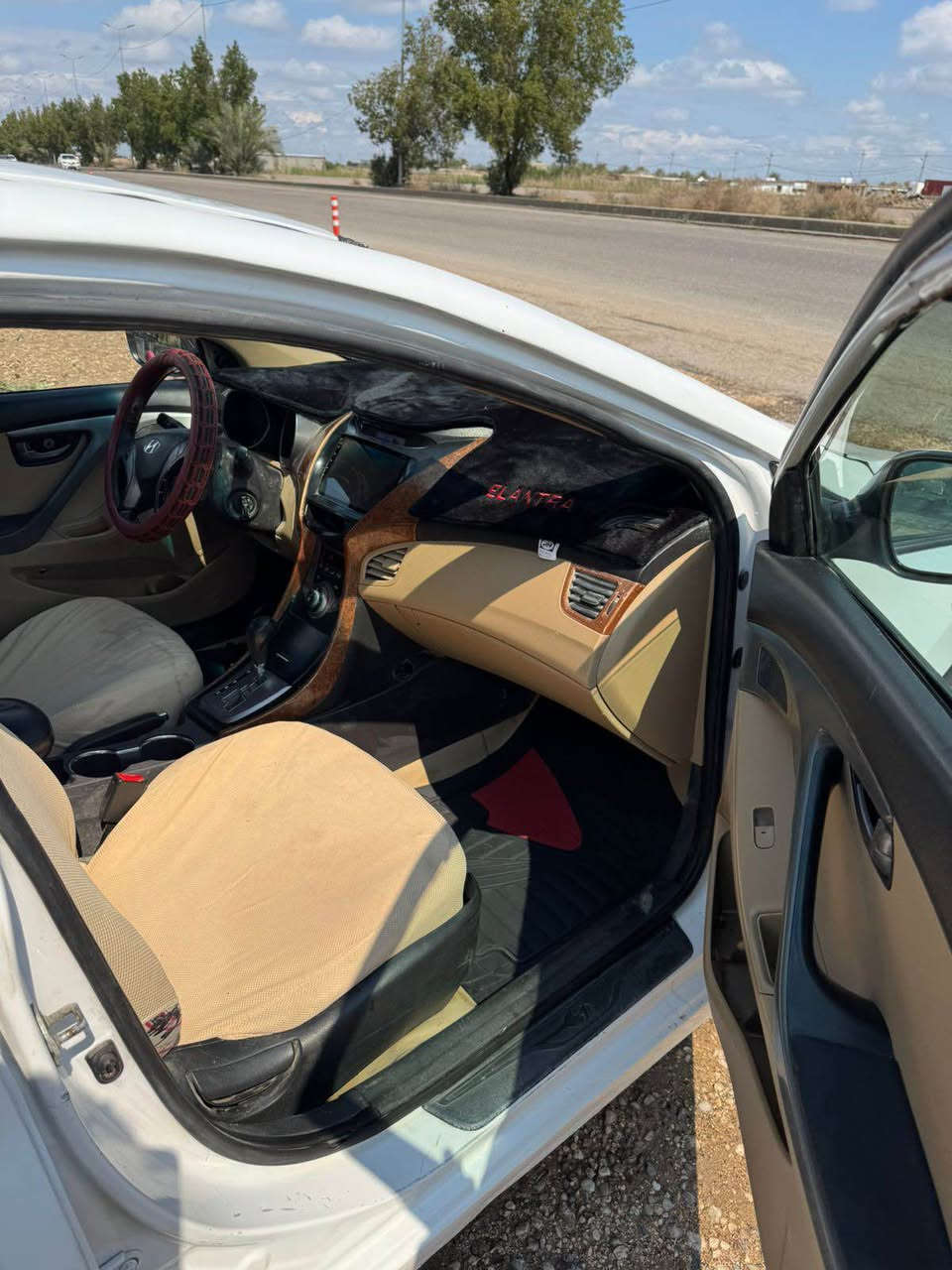 النترا 2013 رقمها أربيل دولي الجديد بأسم عربي  خليجية مكينة دوووش بيها ضرر جاملغ خلفي وأمامي جهة الصدر وبيها مكانات صبغ جمالية ابيع حزام السيارة مكفولة لغود شواصي تكم قمارة حوض جاهزة مكينة كير حدادية كهربائيات تخم تاير مواصفاتها شاشة كامرة اشاير بالمري تحكمات السعر 77 وبيها مجال بسيط ***********////*********** العنوان الإسكندرية المحمودية, بابل
