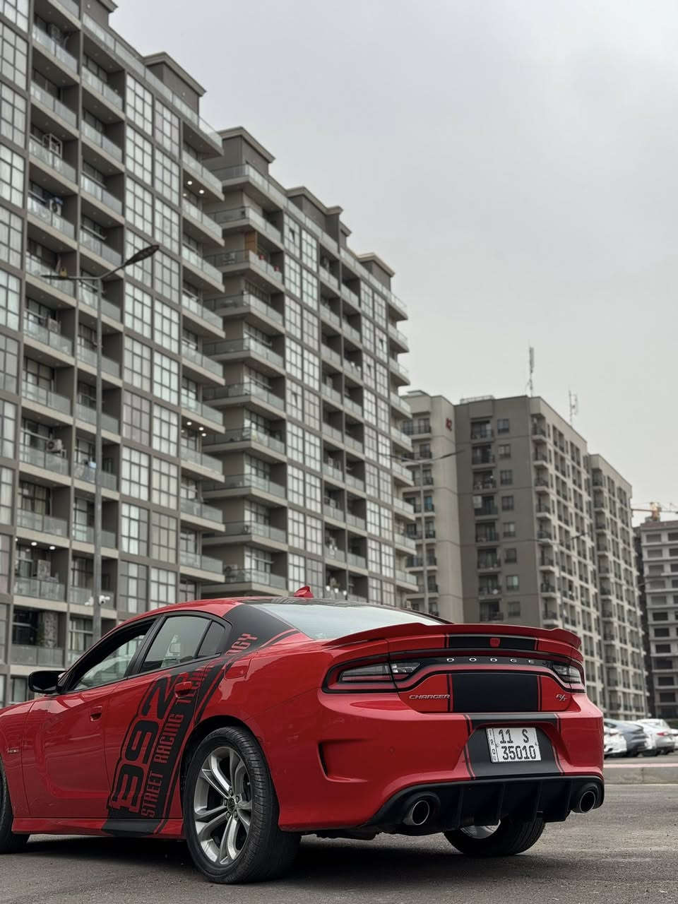 للبيع دوج جارجر RT موديل 2022

سيارة قوية ومرتبة، استعمال نظيف وما بيها صرفية
محرك HEMI 5.7 الممشى (49,600 ميل)

🔹الموصفات 
شاشة جبيرة تحكم سترين كامل حساسات كامرة خلفية 
نظام صوت ممتاز وباقي الموصفات معروفة بل RT

🔹 الحالة:
السيارة نظيفة وجاهزة
حادث خفيف وتم تبديل الدعامية الأمامية فقط
✔️ بدون أي تأثير على الشاصي أو المكينة 

🔹مكان السيارة بغداد 
📍 جاهزة للفحص بأي مكان
💰 السعر: 26.500

📞 للاستفسار 
***********
