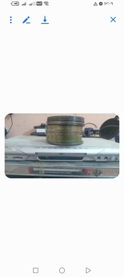 مسجل صيني سماعتين وصوته عالي بس اكوملاحظه خل اشرحلكك من اخلي الكاسيت بلباب َسده يظل يلف الكاسيت ومن افتح الباب وخلي الكاسيت بدون باب يشتغل طبيعي وعندي هاي سيديات للبيع وغراظ


**إذا كنت صاحب هذا الإعلان وتريد حذفه لأي سبب، رجاءا أرسل رسالة إلى الدعم الفني**