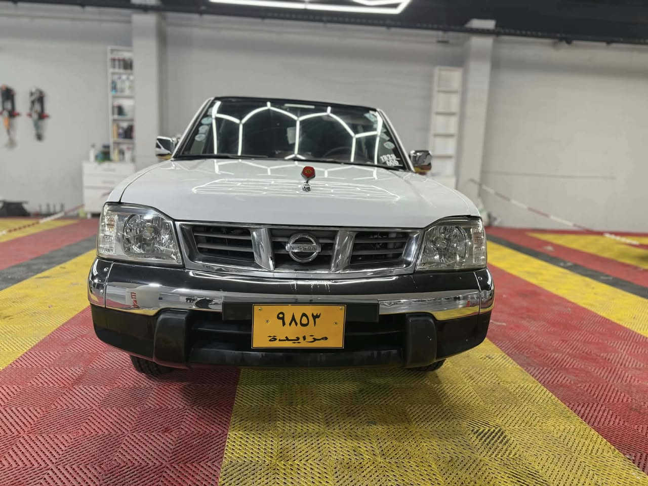 ‎نمونەیە لە جوانی لـۆکک🔥.
‎بــــــــۆفـــــــــرۆشـــــتن 📢.
‎سەیارەکە ساخە مزایدەیە بەناوی خۆمانەوەیە👑.
‎لــــۆۆۆۆۆۆۆۆک وەک شەریکە ماوەتۆ 📦📦.
‎سەیـەرەکە ماڵی دۆستە یەک دینار مەسرەفی تیا نەماوە سەقفـی شوشە نەبێ نەتەوێ
‎گێـڕ و مەکینەی وەشەرت  
‎لەڕاستی جوانترە نەک بڵێی بەس ڕەسمە
‎تـایەو ویـلی لۆکککک🛞🛞. 
‎ناو دەرەوەی لۆکە ماشاللە
‎عام بۆیاخە لەسەر ساخی  
‎زەمانی هەموو شتێکی ئەکەم👍🏻👌🏻.
‎مەکینەو گێڕی وەشەرتە تەبریدی سارد و گەرم جایزە
‎سەیارەکە مۆدێلی (2007)یە 
‎سەیارەی مەعرەز نیە ماڵی دۆستە
‎بەدوای عەیبا مەگەڕێ ڕۆن و پاتری تایەو ویلی هەردوو جامی هەڵگیراوە هەمموی جایزە  
‎یەک تەقەو ڕەقەی تیا نیە برێکی مەسبووته کەمێ مەجالی برایانەشی تیایە
‎لە  کەلارە
‎ئەوە ڕەقەمەکەمە یان ئەدم بۆ بنێرە لە خزمەتام موشتەری نیت سەری خۆت و منیش مەهێشێنە
***********
