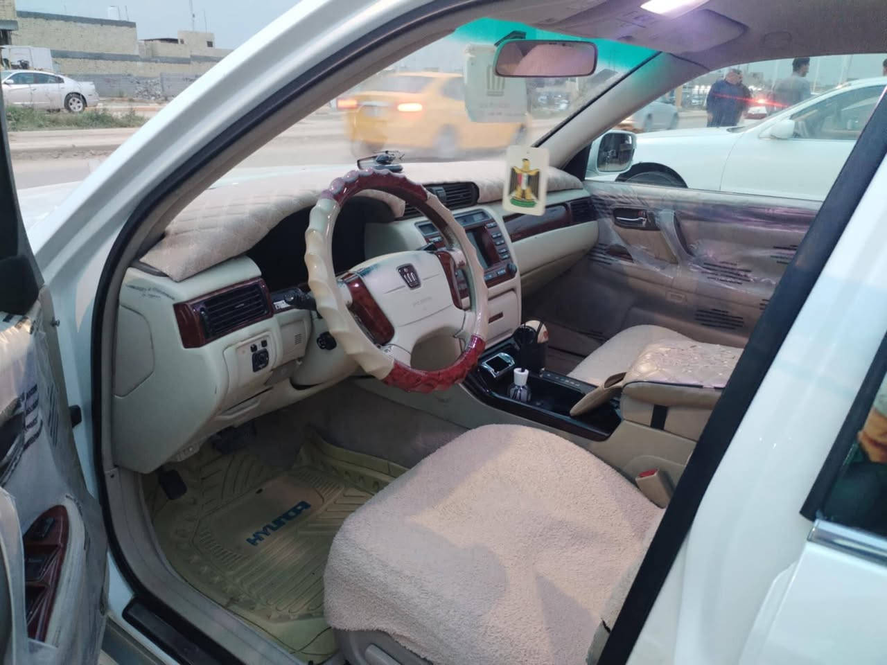 سلام عليكم شباب سياره ملكه للبيع  سياره نضيفه اي نقص مابيه تبريد شغال تخم تاير جديد كرستال اصل تحويره نجف محرك دي فور سياره باسمي أصولي تحويل ثاني يوم رقم بصره سعر ١٣٠  المكان ناصريه قضاء شطره لا ستفسار ***********
