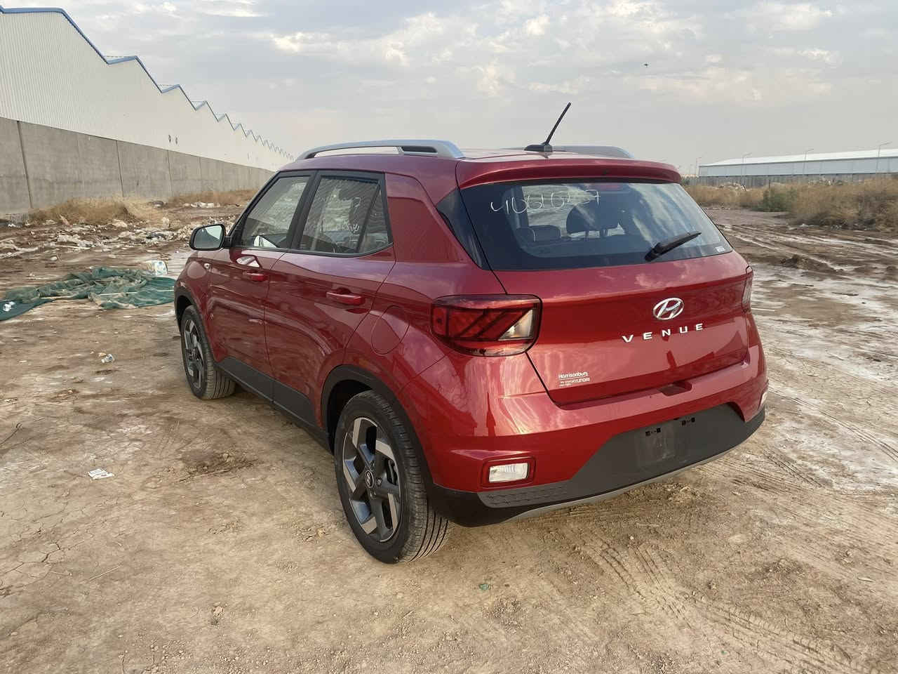 فينو 2023 ديجتال داخل ابيض ماشيه 12000 الف 

رقم بغداد بسمي سعر153 
مكفوله من صبغ وضربه  
***********
مكاني بغداد
