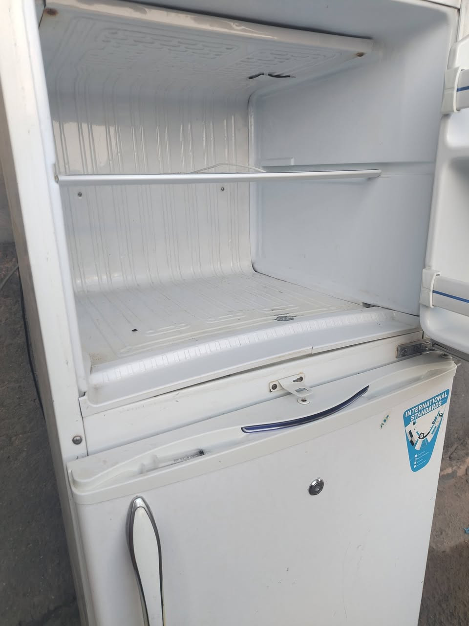 ثلاجه للبيع شغاله شرط الفحص موطورو جديد
مكانها الرمانه
*********** للتواصل
