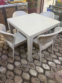 طقم سفرة • نظيف • الدورة